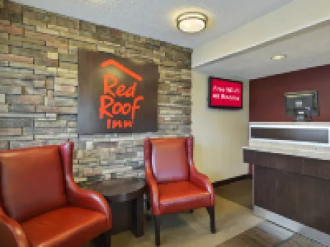 Red Roof Inn Charleston West - Hurricane, WV Hotels in Scott