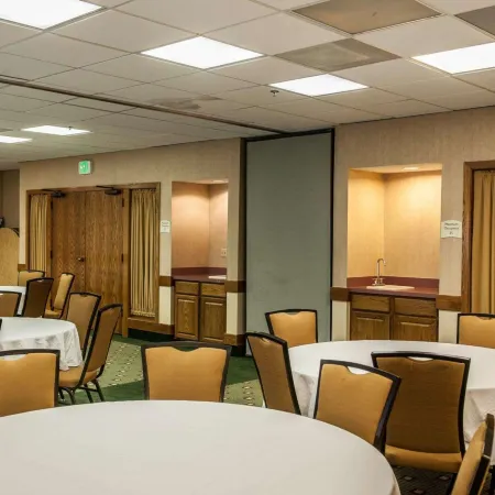 Quality Inn & Suites