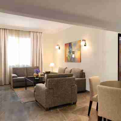 DREAM CITY HOTEL APARTMENTS LLC. Rooms