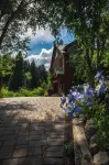 The Kebler Home: Walk to Elk Ave! Dog Friendly! Pooh's Corner附近的飯店