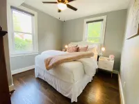 Walk to St Charles Main St. Shops, Eateries & Bars!