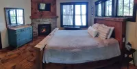 Winnipesaukee lakefront home. Close to ski resorts, dining, shopping, spas!