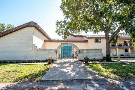 Spanish Style Mansion in NE Tx - Reunions, Group/Corp Retreats, Couples Weekend