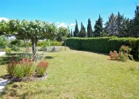 Superb comfortable and spacious villa with beautiful pool, Gard Provencal