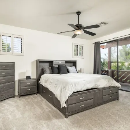 Modern Spacious 2 Master Bedroom Cal King with Loft & Pool Sleeps 6