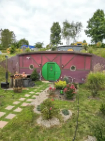 Hobbit Inspired Luxury Cabin Hot Tub Firepit Luxury Pet Friendly Sauna Hammock