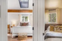 Cozy dome cabin in Blue River forest 7 min to Breck. Pet friendly! On bus route!