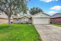 Charming 3BD/ Office/Yard & Pet-Friendly Hotels near Brightwater Park