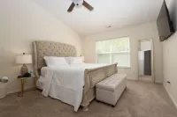 Luxury Chic Minimalist Townhouse Hotels in Steele Creek