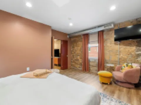 Walk to Stone Mountain Park! Historic Loft in Downtown Stone Mountain Hotels in Stone Mountain