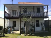 4 bedroom home. Close to restaurants,fast food, shopping and hospital