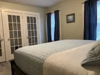 2-Bedroom Apt Sleeps 7! - 1/4 mile to Beach!