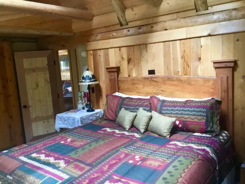 Water front, Log Cabin, Mountain Views, ATV Trails, hiking, fishing, creek front