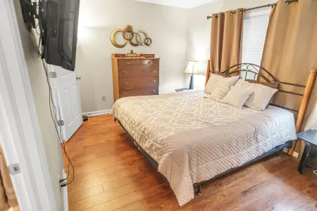 Townhouse in the Pines