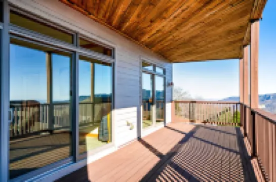 Comfy Condo at Top of Sugar Mtn - Ski in Ski Out - AC, WiFi