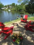 Cozy Cabin w Lake View. Book Now for Fall. Pumpkins, Apples, Campfire. Pets ok!