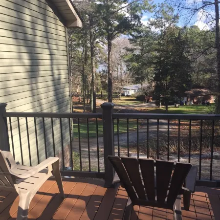 Cozy cabin on Lake Guntersville, Alabama