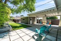 Close to Downtown! Gorgeous MidCentury w/fire pit