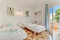 Aiguamarina Beach apartment in Puerto de Alcudia, close to the beach - 2-Star