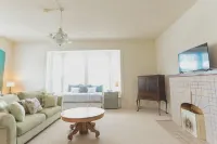 3 Bedroom Fully Equipped Apartment near Golf Courses Hotels in Corry