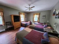 Lake George 6 Bedroom Home lake access