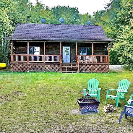 Your Maine Lake Escape — Waterfront, Peaceful, Pet-Friendly