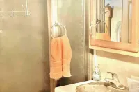 Cantrell's Bunk House Hotels in Bloomfield