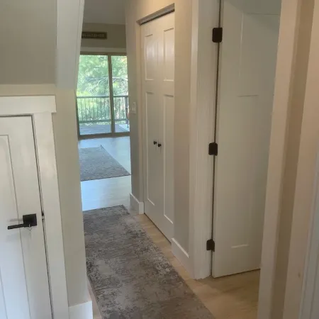 Updated Mount Bachelor Village 2-bedroom Condo,  Enjoy Resort Amenities! with AC