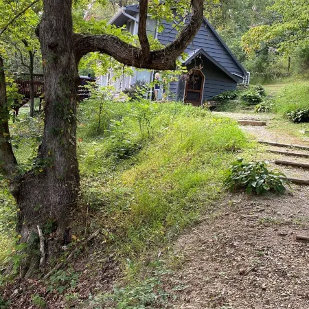 Brown County Cozy Cabin--Close to Story, Nashville, Columbus on 6 acres