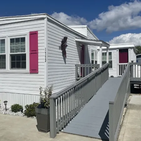 Little Cottage Near the Sea! in 2026, Bookings Include a Golf Cart!