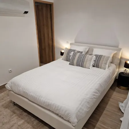 Superb ground floor apartment.