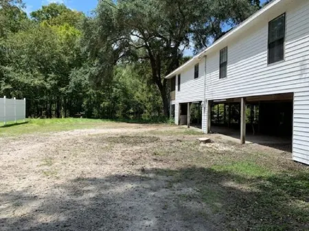 ICHETUCKNEE RIVER - Riverfront on the Crystal Clear Ichetucknee River