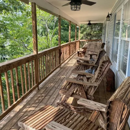 Lakefront Tillery Getaway- Forever Views of Morrow Mountain