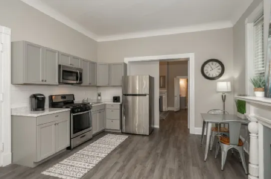 🏙⭐️Historic Modern Oasis | Central City Retreat 🌃 ❤️