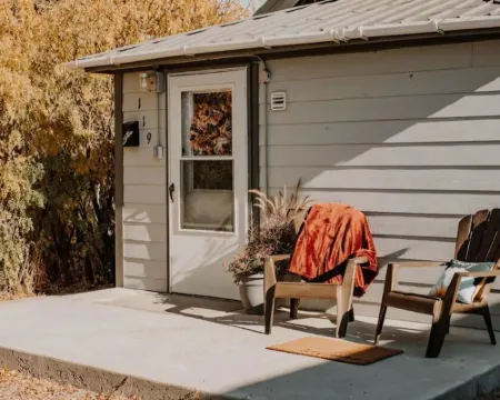 Vintage shotgun home with modern updates Hoteles en Dillon