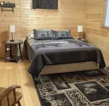 Spacious 3 Story Cabin. Access to UTV/ATV Trails & Near Lake Arbutus