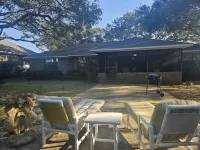 Great location and close to the beach and downtown! 돌핀 스퀘어 주변 호텔