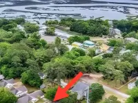 Sunnyside Villa-Free Beach Pass! 2 King Bedrooms, Garage, Near Marshwalk! Hotels in Murrells Inlet