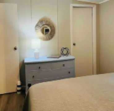 Three Little Birds Canal Cottage