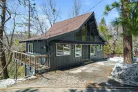 North Bay Lounge-NEW! Lake cabin: Gameroom and Lake Access! AC included