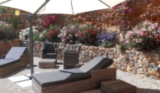 Casa Suliar with Shared Pool & Fantastic Panoramic Harbour View