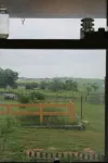 Countryside Farmhouse, backporch breezes, hillside views, and in Walburg!