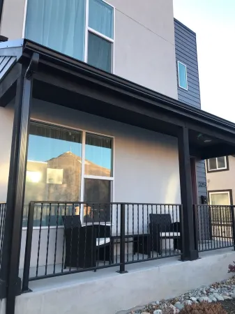 Book Now for Holidays and Skiing! Located in Downtown Salida!