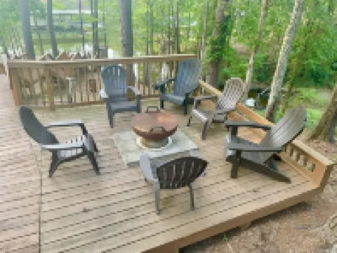 Charming Cottage Snuggled in Main Lake Cove with Perfect Location and Views Hotels in Sabine Parish