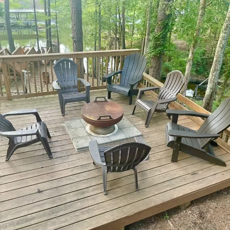 Charming Cottage Snuggled in Main Lake Cove with Perfect Location and Views