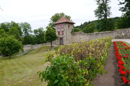 125m² vacation apartment below the castle, with a view over the Harz foreland Hotels in Blankenburg