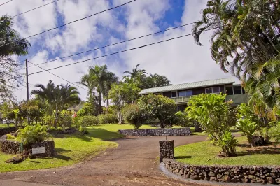 Fisher's Hana Bay Hale, Across from Hana Bay Hotel dekat Hana Bay Beach Park