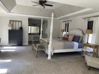 Lakefront Cabin on West Point Lake, Private Dock, Fire Pit! Near Lagrange