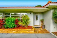 Charming Clearwater Family Home w pool Hotels near DSW Designer Shoe Warehouse