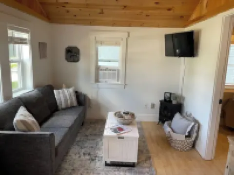 Cozy MaineStay Cottage #1 Hampden/Bangor 漢普登酒店